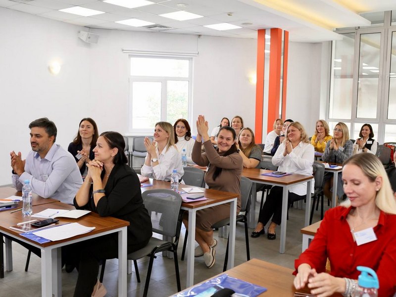 В новом наборе &quot;Школы предпринимательства для самозанятых&quot; будут учиться как омичи, так и жители районов Омской области.